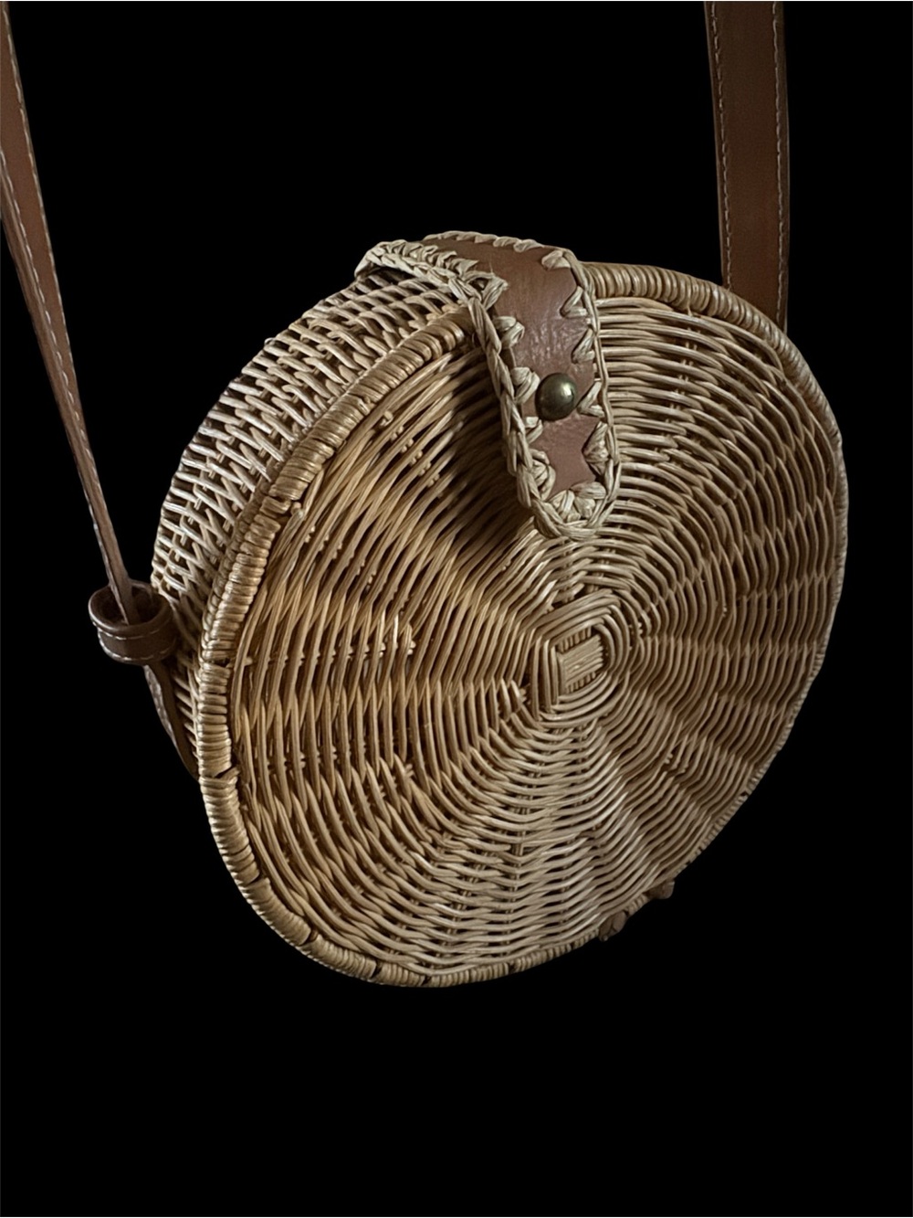 Universal Thread Rattan Circle Crossbody Bag 🌾☀️ - Picture 7 of 11